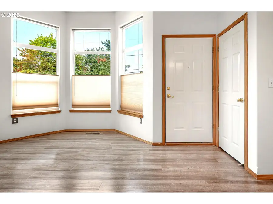 10324 NE Fargo St, Portland, OR 97220 - #3