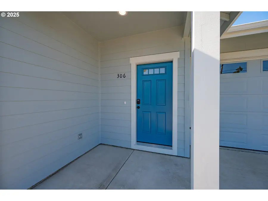 306 19th St, Springfield, OR 97477 - Image #2