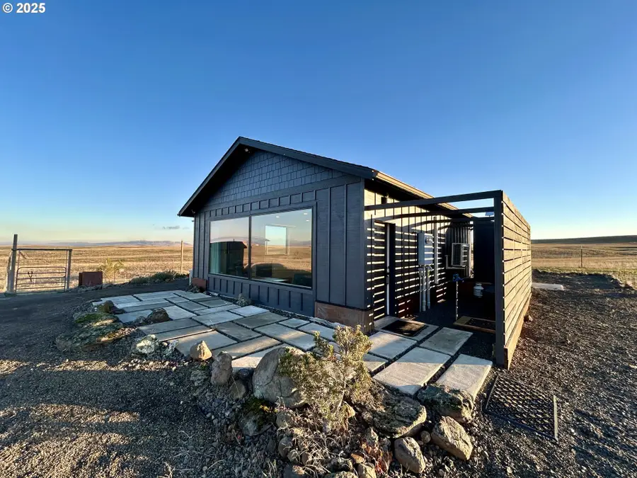 34 Appaloosa Ct, Centerville, WA 98613 - Image #2