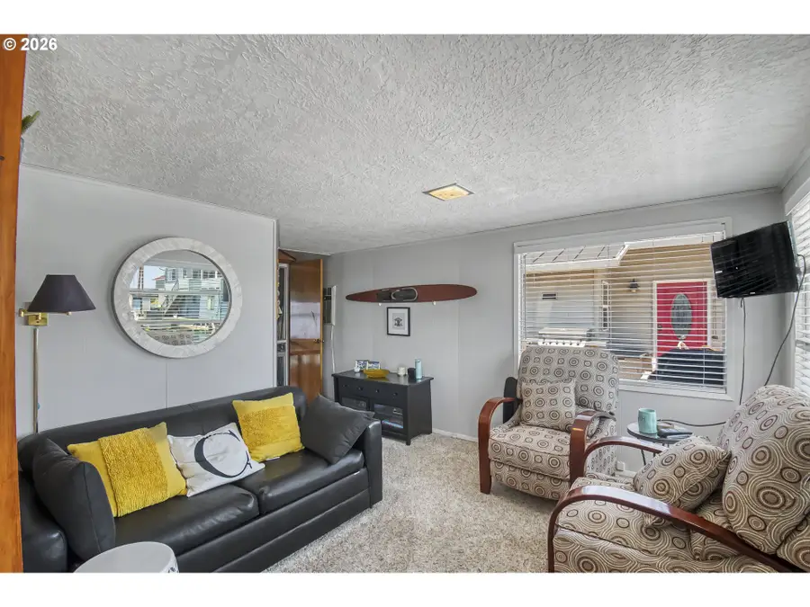 18699 NE Marine Dr #C5, Portland, OR 97230 - #3