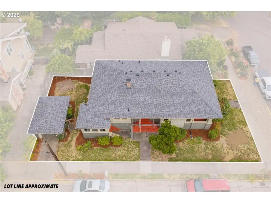 204 NW 27th St, Corvallis, OR 97330 - #2
