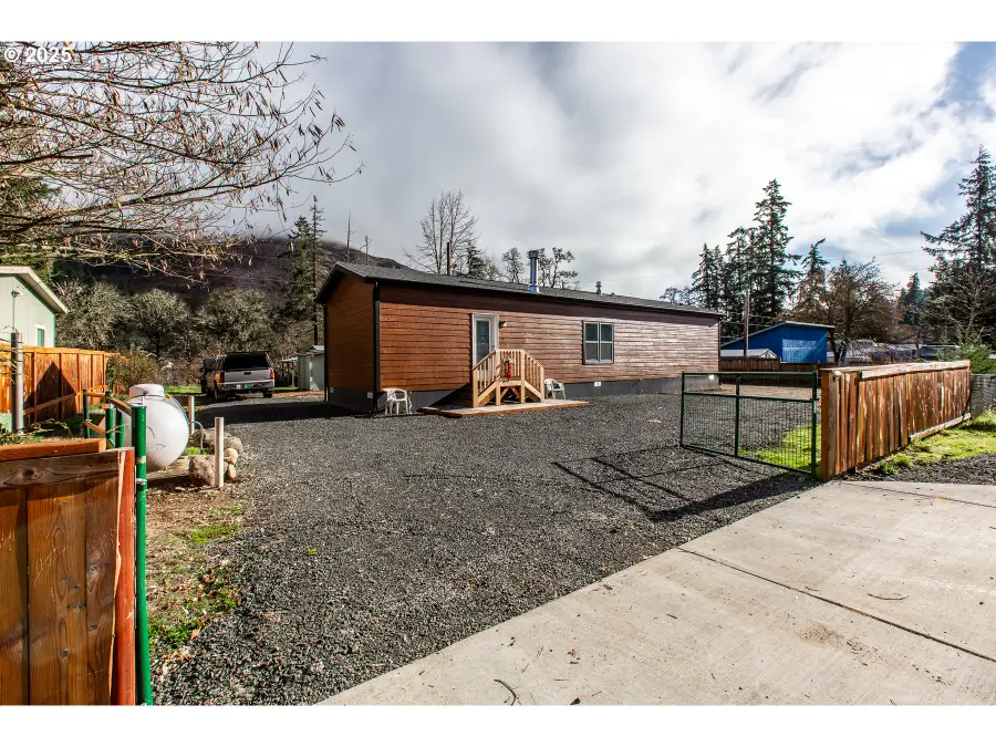 75767 Booth Kelly Camp Rd, Dorena, OR 97434 - Image #3