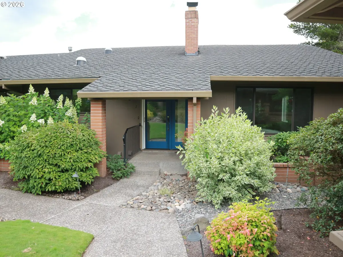 1 Condolea Dr, Lake Oswego, OR 97035 - #1