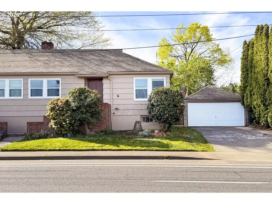 7020 NE Halsey St, Portland, OR 97213 - #2