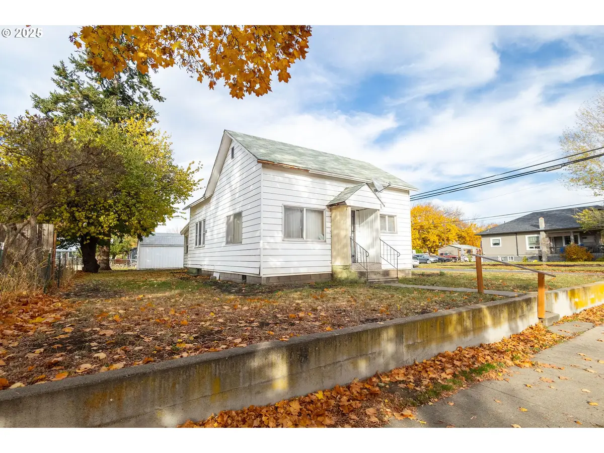 1425 Jackson Ave, La Grande, OR 97850 - Image #1