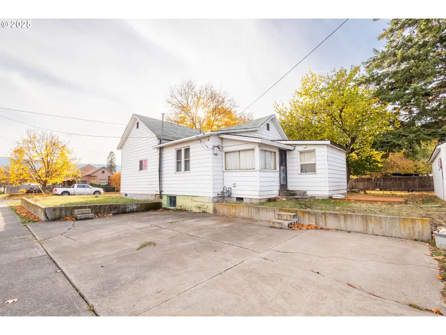 1425 Jackson Ave, La Grande, OR 97850 - Image #3