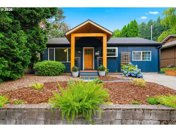 2057 SE 72nd Ave, Portland, OR 97215