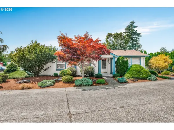 1655 S Elm St #500, Canby, OR 97013