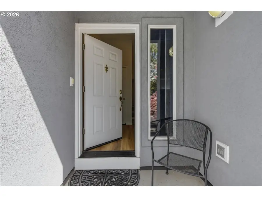 425 NE Roth St, Portland, OR 97211 - #3