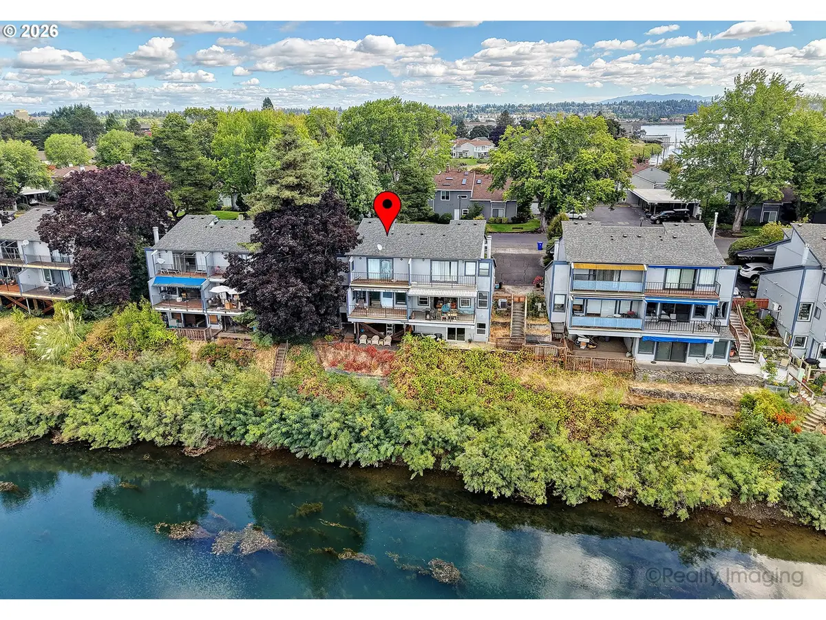 616 N Tomahawk Island Dr, Portland, OR 97217 - #1