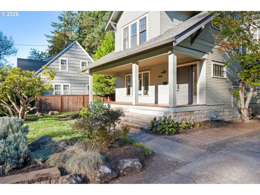 2645 Emerald St, Eugene, OR 97403 - #2