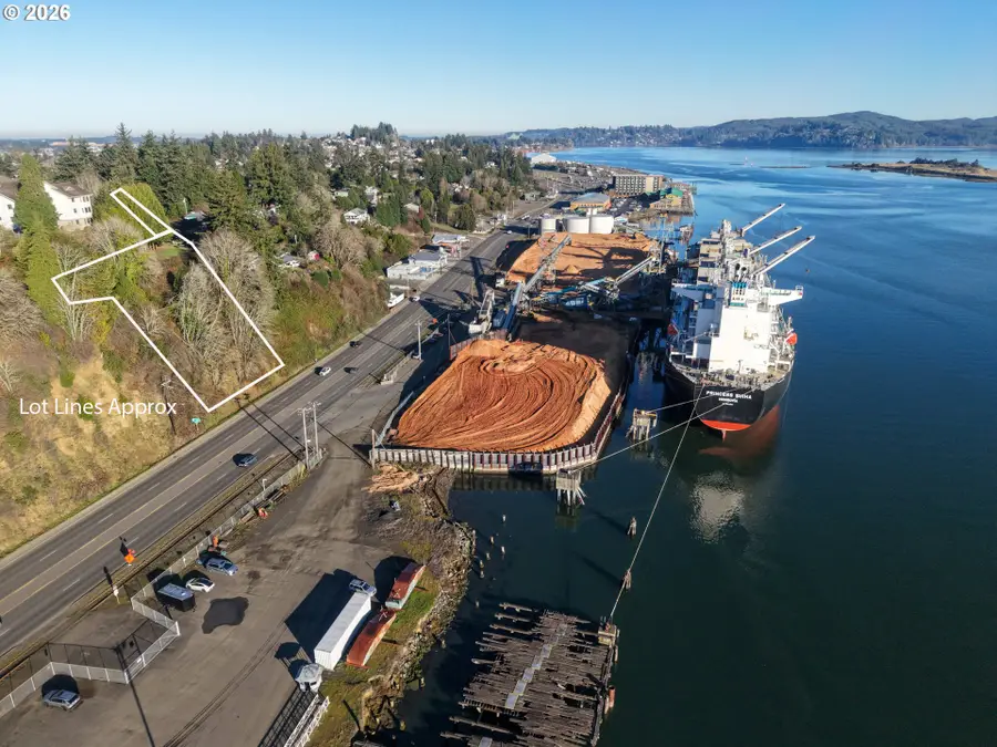 353 Oconnell St, North Bend, OR 97459 - Image #2