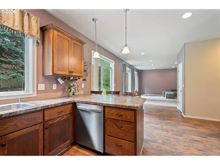 2208 Coal Creek Rd, Longview, WA 98632 - #2