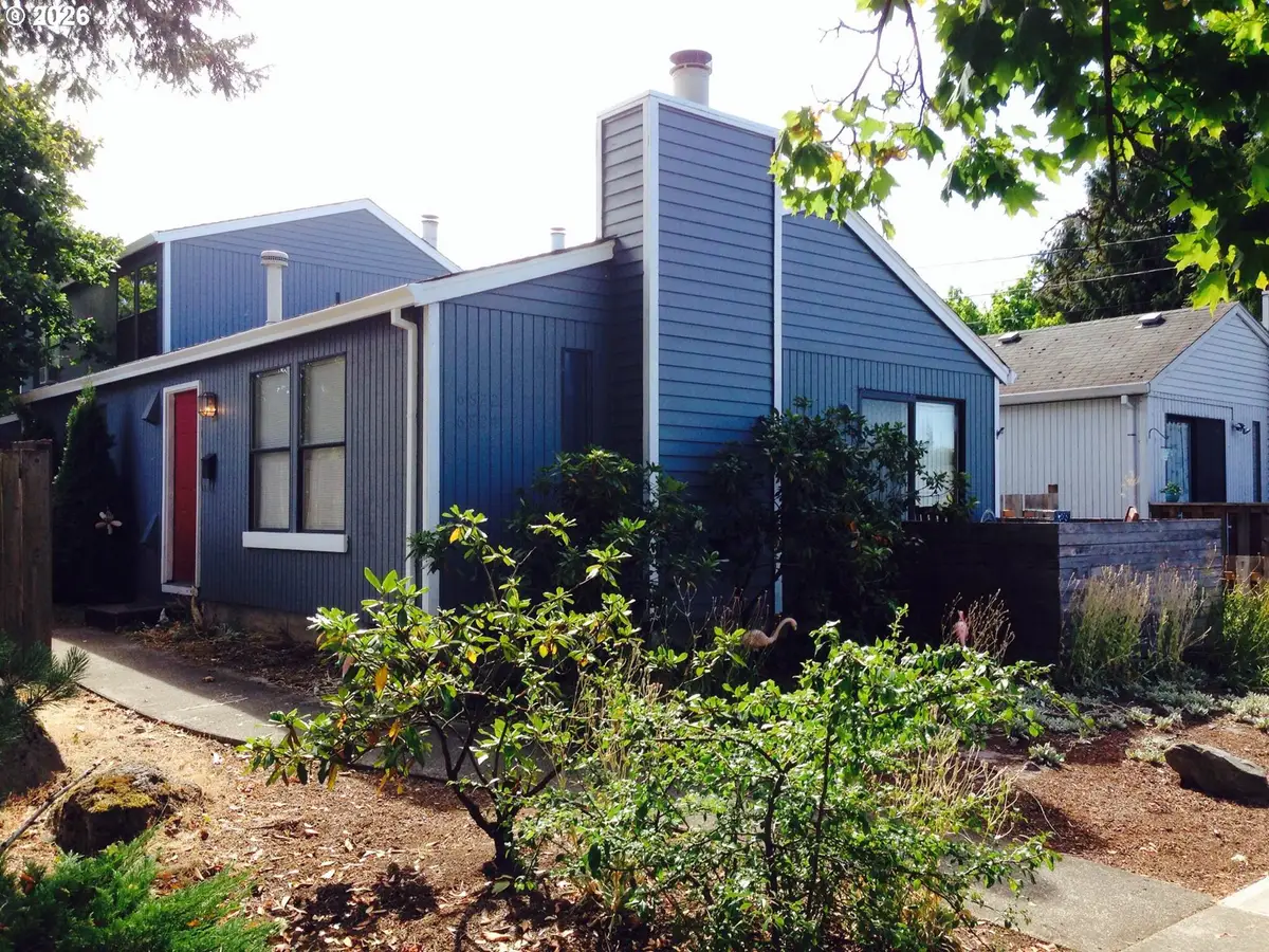 6822 SE Woodstock Blvd, Portland, OR 97206 - Image #1