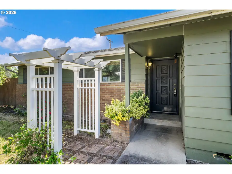 280 7th St, Gervais, OR 97026 - #3