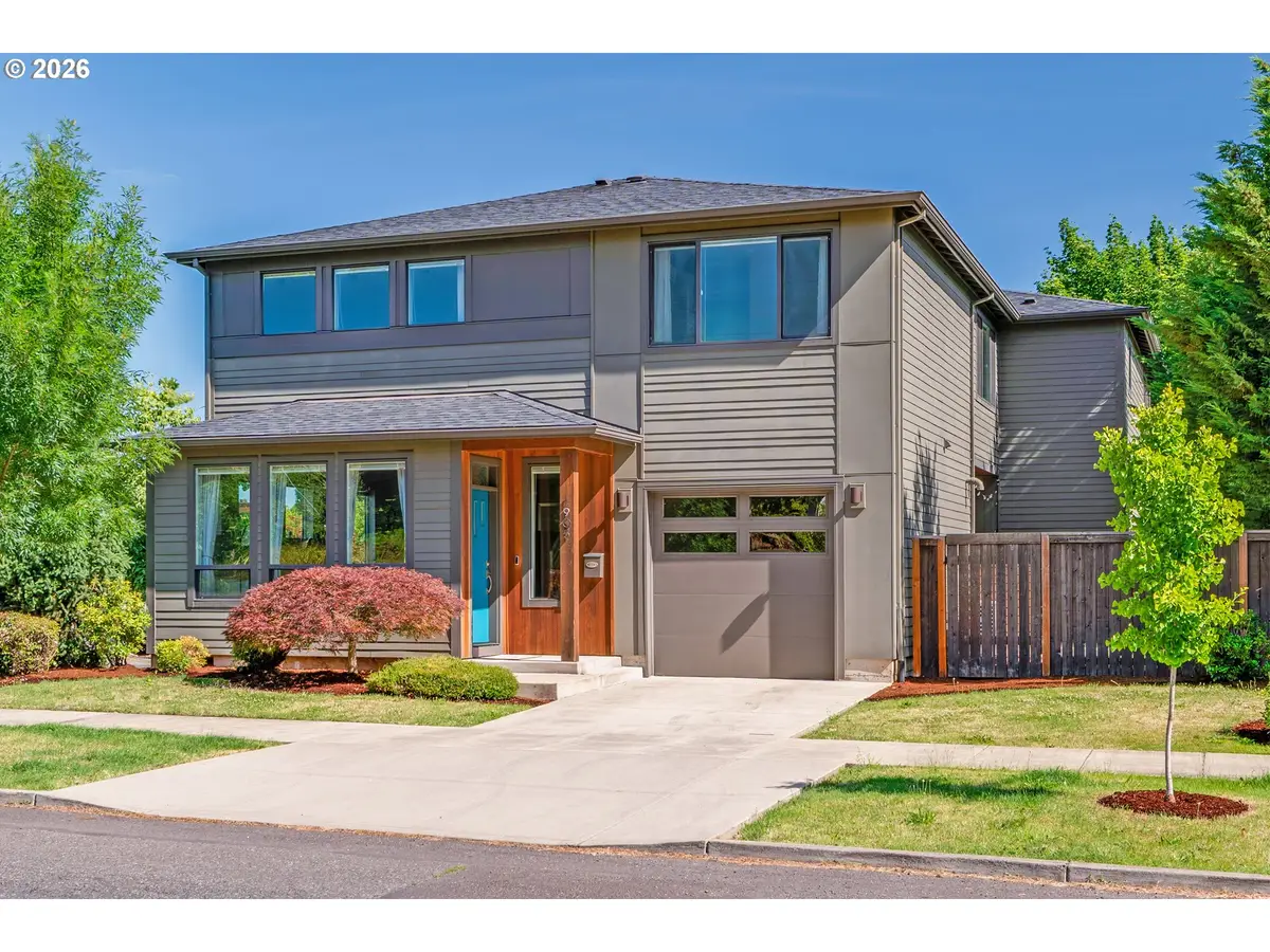1905 NE Ainsworth St, Portland, OR 97211 - #1