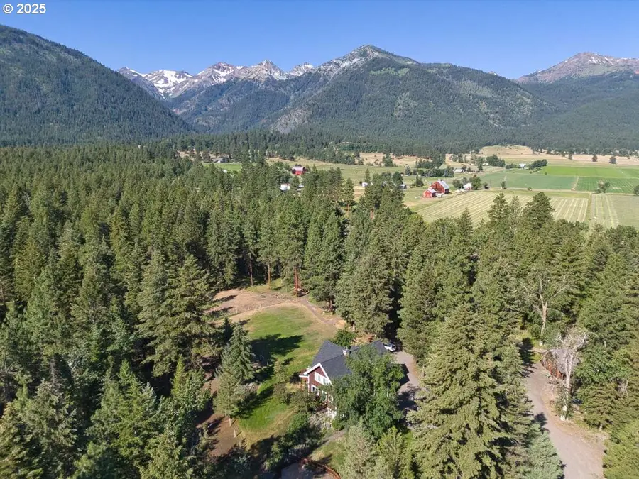 63677 Woodland Ln, Joseph, OR 97846 - Image #2