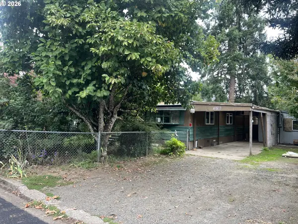 2011 Harbor Dr, Springfield, OR 97477