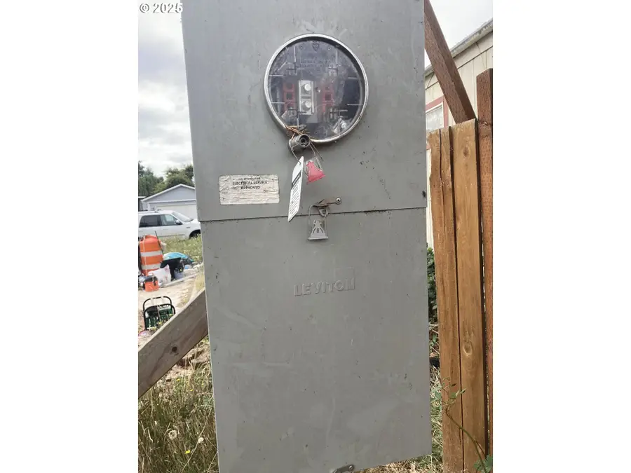 65 Kremont Ave, Springfield, OR 97477 - Image #3