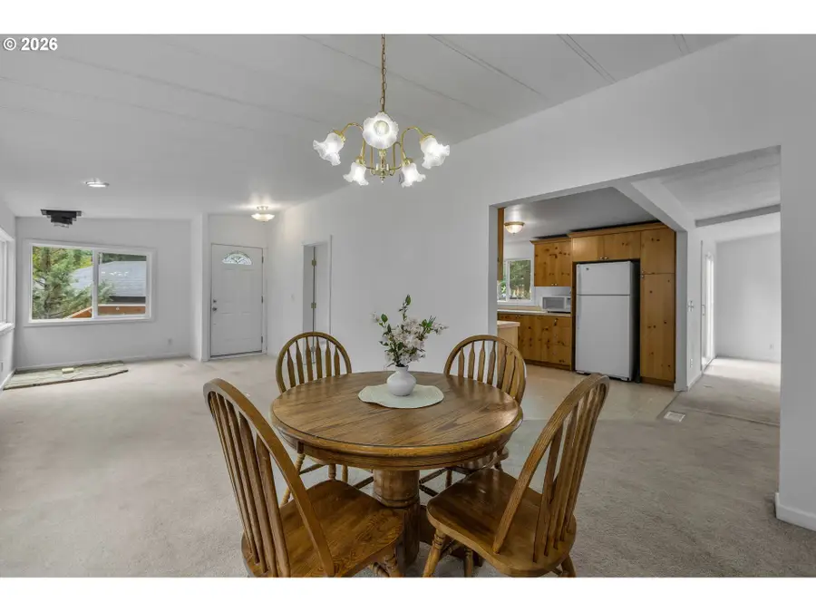 61057 Chuckanut Dr, Bend, OR 97702 - #3