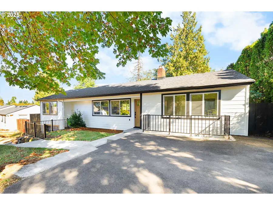 142 NE 128th Ave, Portland, OR 97230 - Image #2