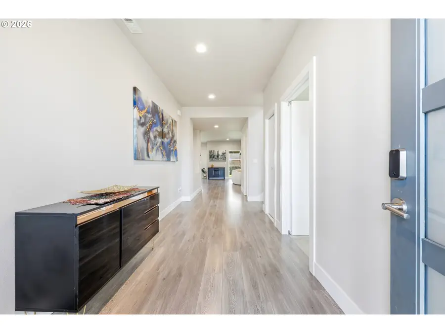 4018 SE 77th Ave, Hillsboro, OR 97123 - Image #3