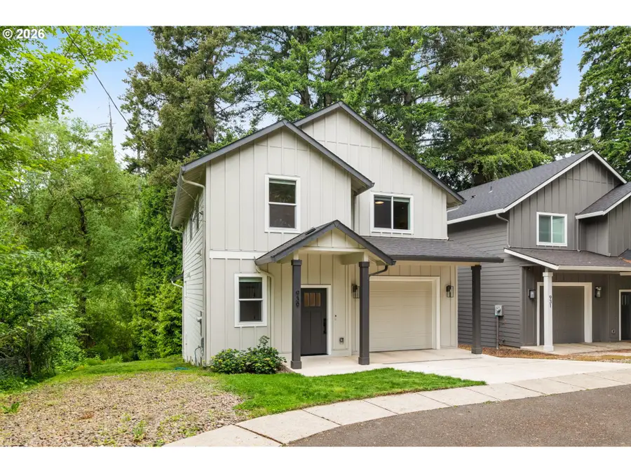 939 SE Roberts Ave, Gresham, OR 97080 - #2