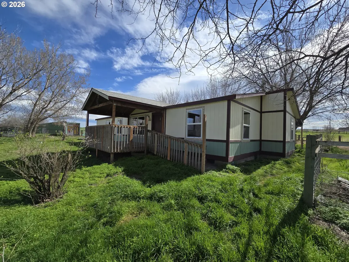 80261 S Edwards Rd, Hermiston, OR 97838 - #1