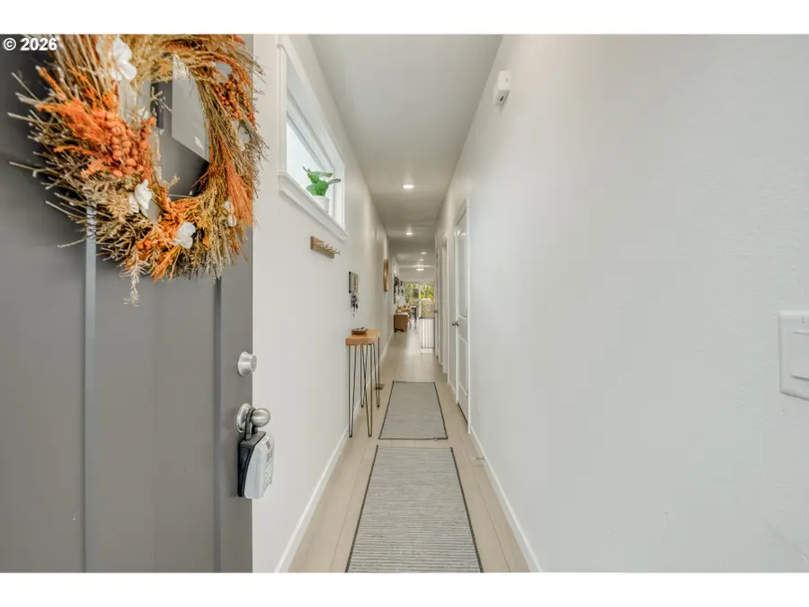 1636 S Mike Dr, Newberg, OR 97132 - #2