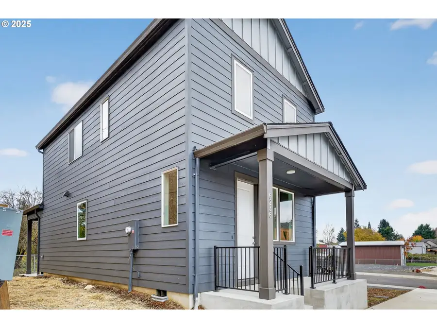 6236 NE 43rd St, Vancouver, WA 98661 - Image #2