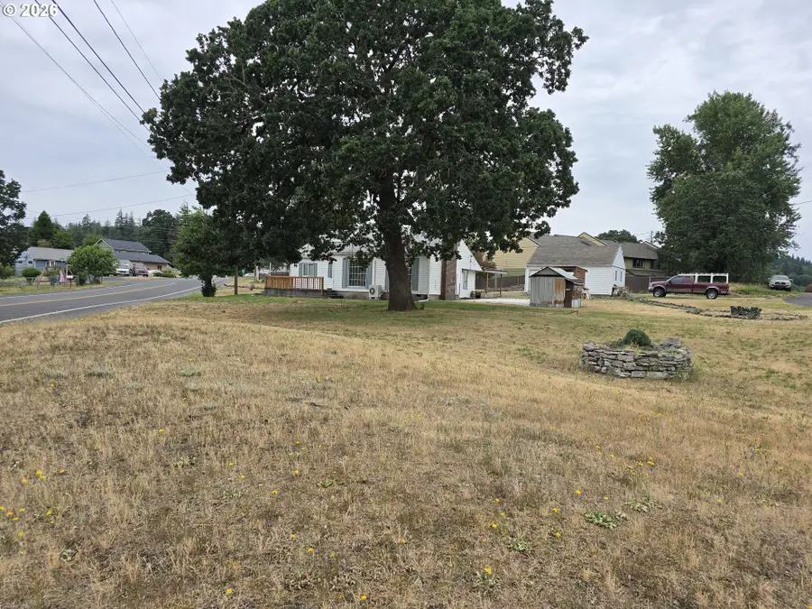 920 Lemont St, Saint Helens, OR 97051 - #3