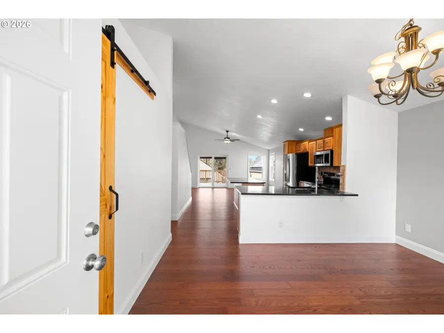 18307 Tupper Rd, Sandy, OR 97055 - #3