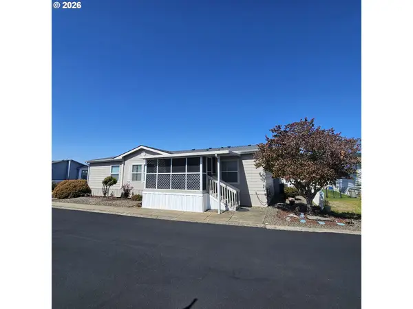 1200 E Central Ave #163, Sutherlin, OR 97479