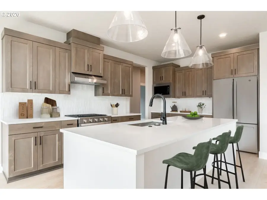 1313 E Lago St, Newberg, OR 97132 - #3