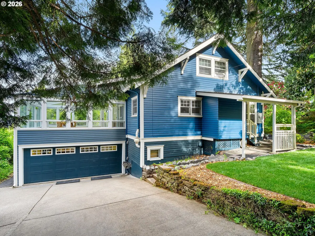 7100 SW Brier Pl, Portland, OR 97219 - #1