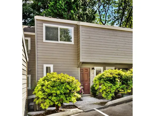 4880 SW Scholls Ferry Rd #16, Portland, OR 97225