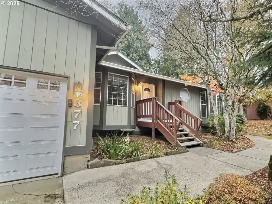 377 SE Barnes Ave, Gresham, OR 97080 - Image #2