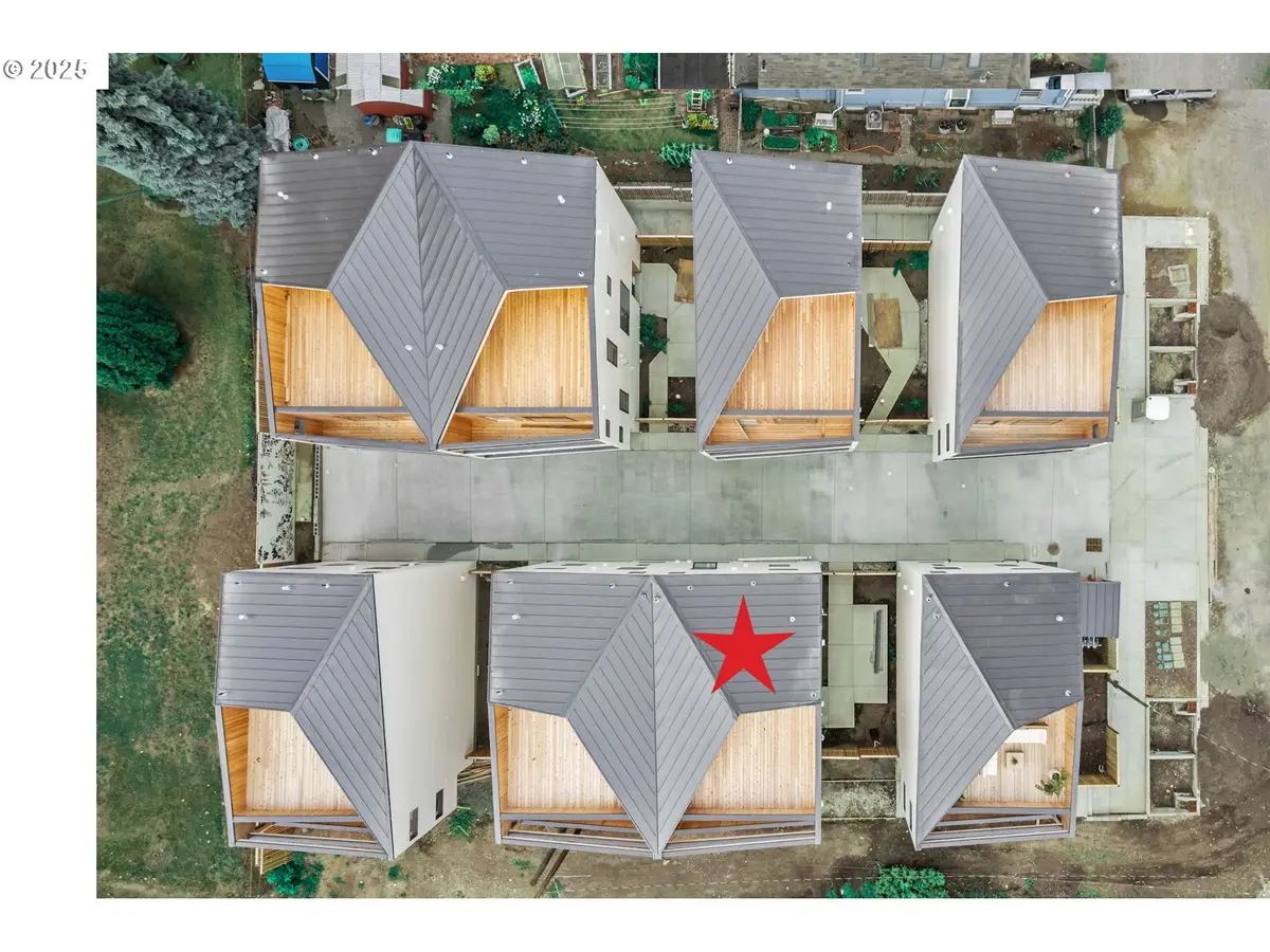 4611 N Campbell Ave, Portland, OR 97217 - Image #1