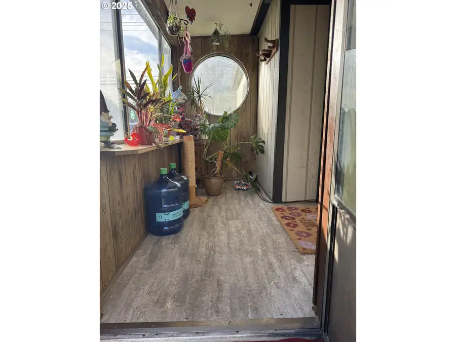 737 11th St, Bandon, OR 97411 - Image #3