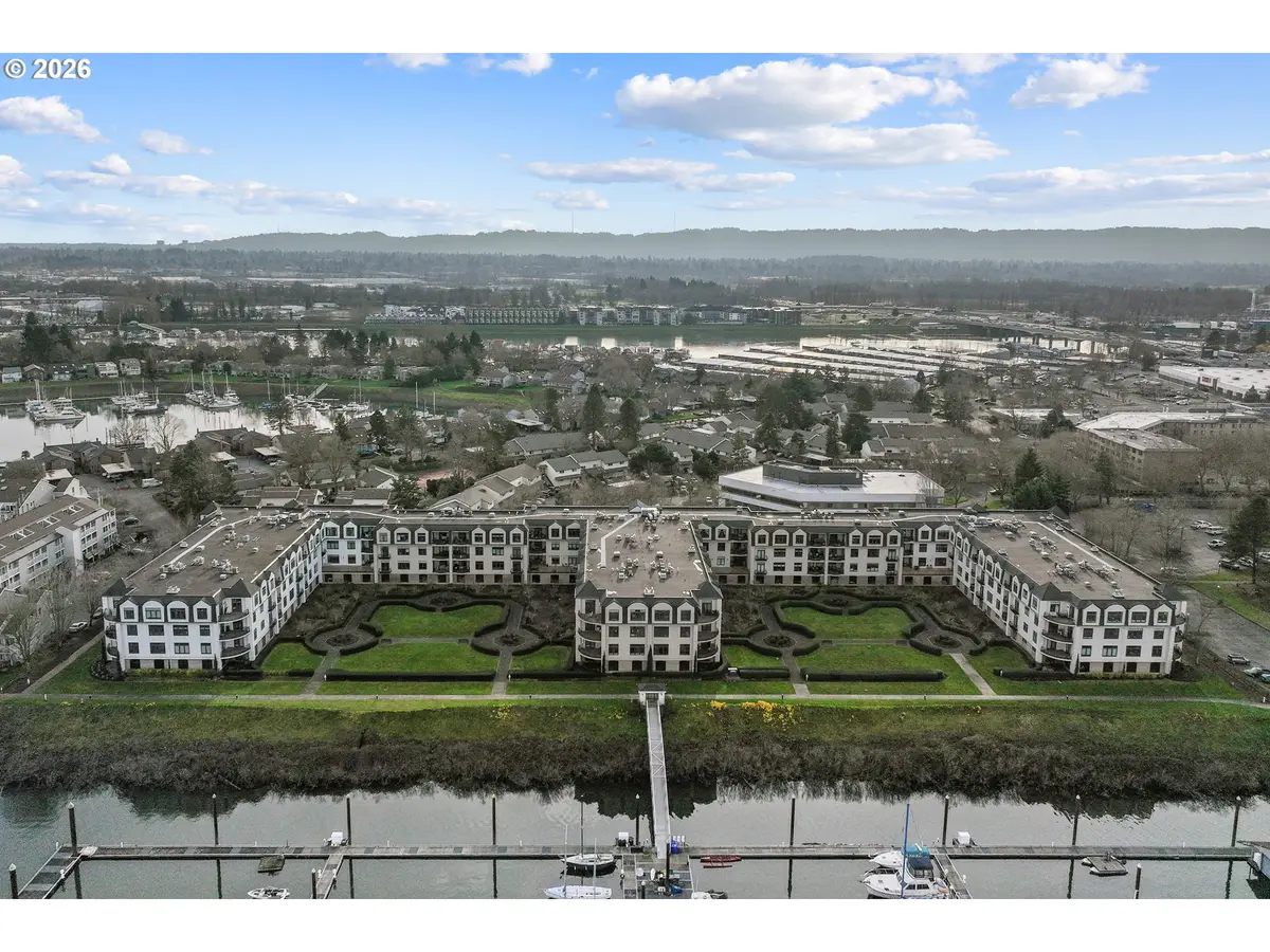 707 N Hayden Island Dr #215, Portland, OR 97217 - Image #1