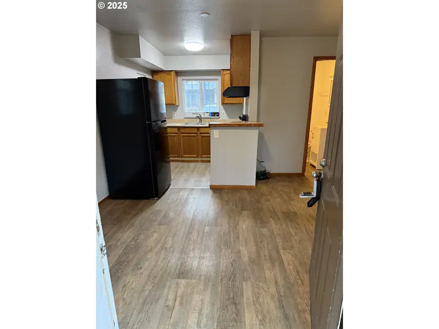 204 SW Water St, Sheridan, OR 97378 - Image #3