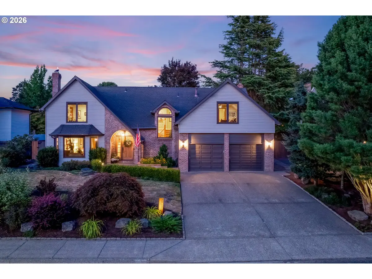 2910 NW Bauer Woods Dr, Portland, OR 97229 - #1