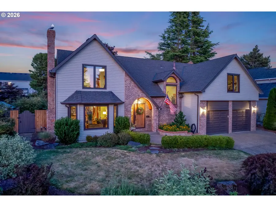 2910 NW Bauer Woods Dr, Portland, OR 97229 - #2