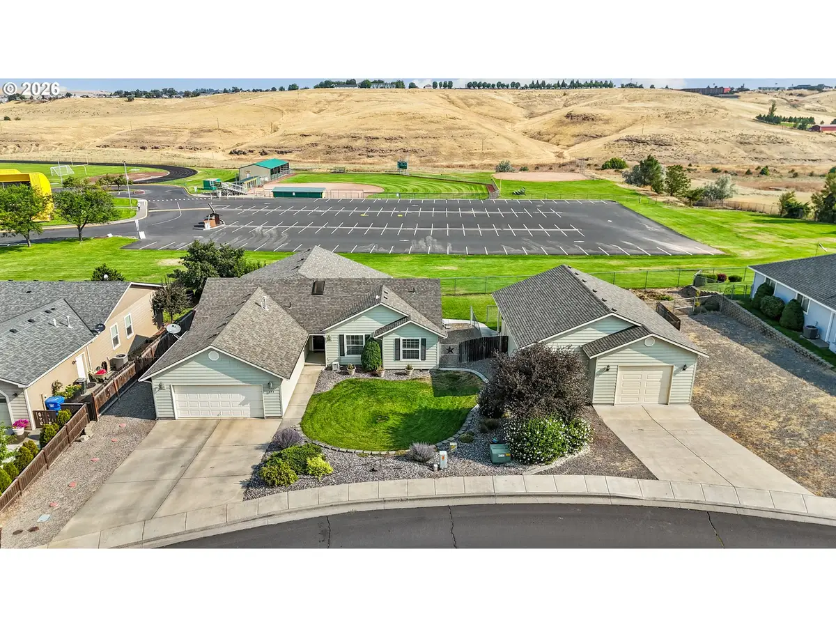 111 SW Quinney Pl, Pendleton, OR 97801 - #1