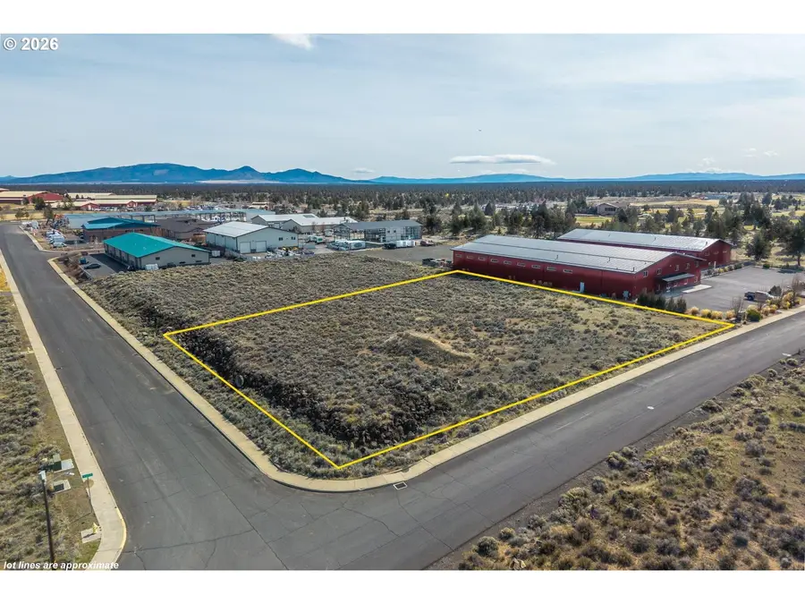 2200 SW Deerhound Ave, Redmond, OR 97756 - #2