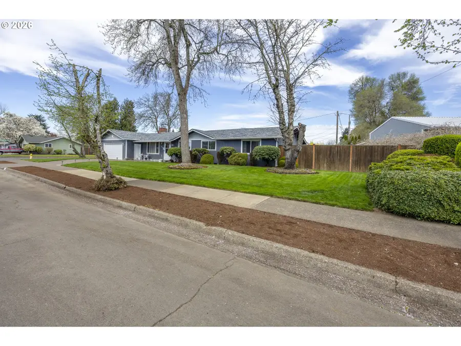 541 Durham Ave, Eugene, OR 97404 - #2