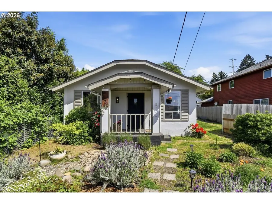 1023 B St, Washougal, WA 98671 - #3