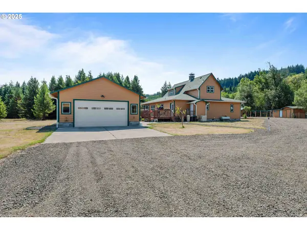 96213 Fairview Sumner Ln, Coquille, OR 97423