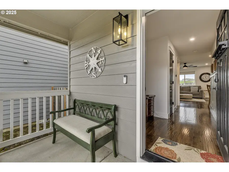 1028 E 16th St, Lafayette, OR 97127 - Image #2