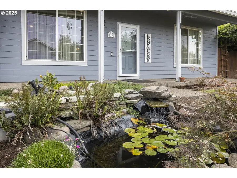 2390 NW Grenfell Loop, McMinnville, OR 97128 - Image #3